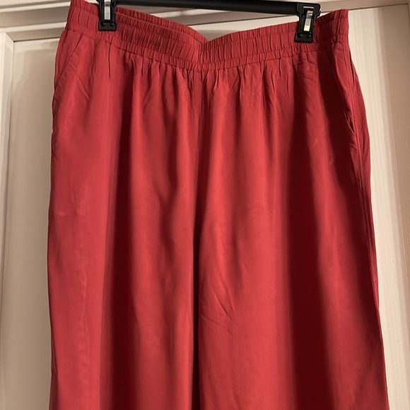 Bricks Red Wide-Leg Pants size 1X - Picture 2 of 8